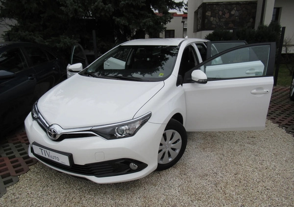 Toyota Auris cena 51893 przebieg: 53700, rok produkcji 2018 z Dąbrowa Tarnowska małe 172